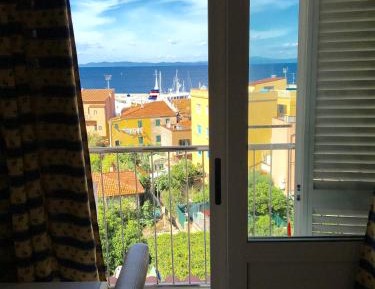 Double Room with Balcony and Sea View