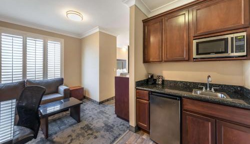 Queen Suite