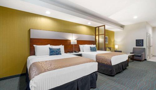 Queen Suite with Two Queen Beds - Non-Smoking