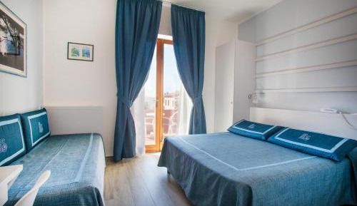 Triple Room with Terrace