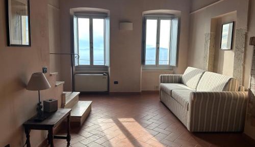 One-Bedroom Standard Apartment