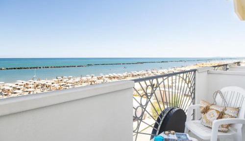 Double Room with Balcony and Sea View