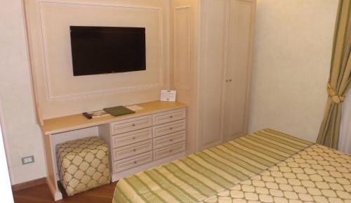 Luxury Suite with Spa Bath