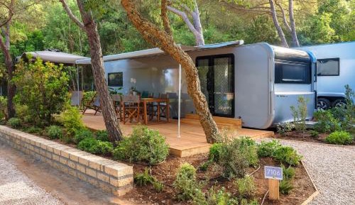 Luxury Caravan - Pet Not Allowed