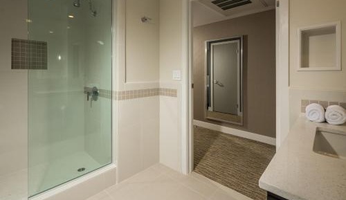 Queen Room - Disability Access