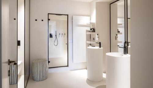 Deluxe Suite with Sea View