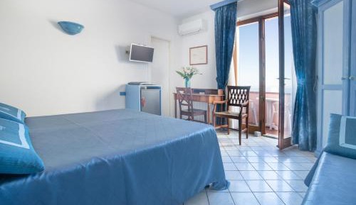 Superior Triple Room with Sea View