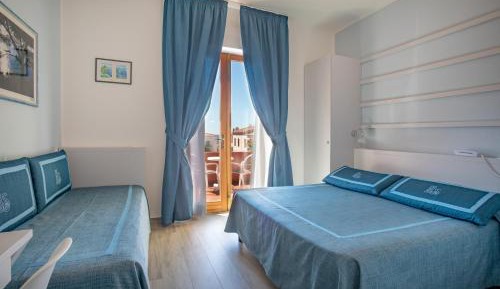 Triple Room with Balcony