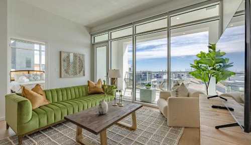 Two-Bedroom Apartment with Balcony and Sea View