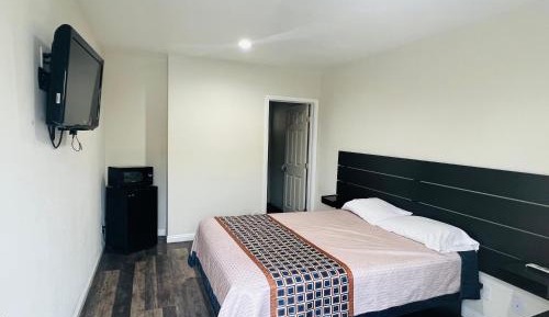 Queen Room