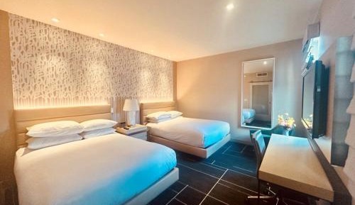 Mulholland Suite