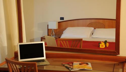 Family Apartment (4 Adults + 2 Children)
