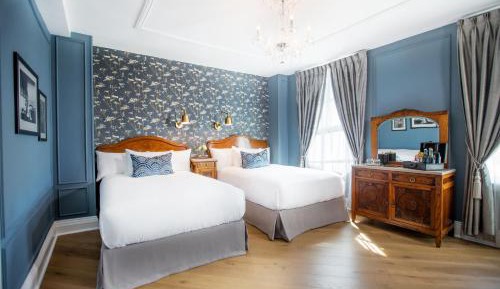 Classic Double Room with Two Double Beds
