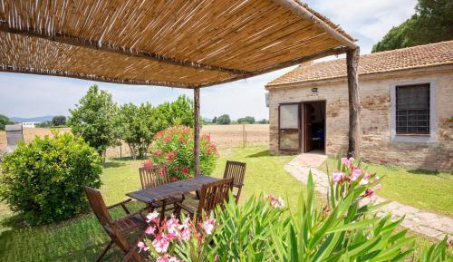 One-Bedroom Cottage (2 Adults) - Separate Building