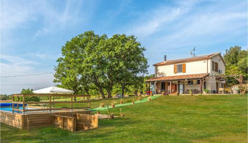 Three-Bedroom Vacation Home 