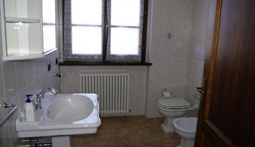 Two-Bedroom Apartment (4 Adults)