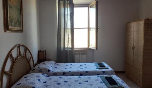 Twin Room with Shared Bathroom