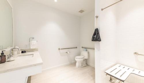 One-Bedroom Suite with Ocean View - Accessible