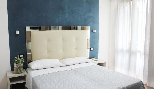 Classic Double or Twin Room with Balcony