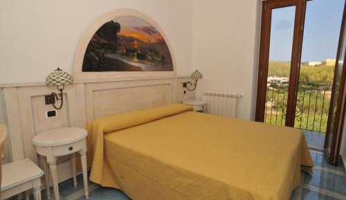 Triple Room with Garden View