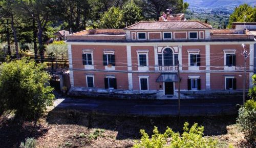 Deluxe Villa