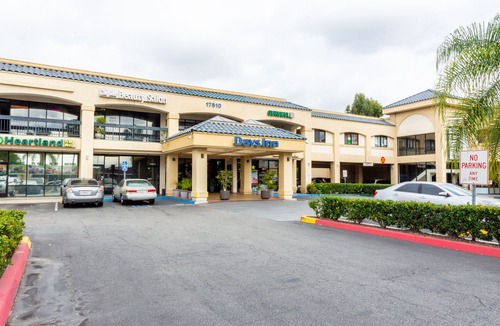Artesia Hotel | Days Inn & Suites by Wyndham Artesia