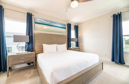 Reunion House | Fashionable Townhome with Themed Bedrooms at Reunion