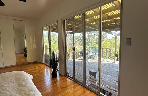 Eagle Rock House | Highland Park Designer Home with Massive deck & stunning views. Pet Friendly!