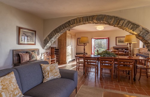 Sassetta Villa | L'Incrociata - Seven Bedroom Villa, Sleeps 11