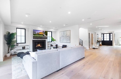 Carthay Circle House | Lindenhurst 1 - Epitome of Contemporary Modern Luxury