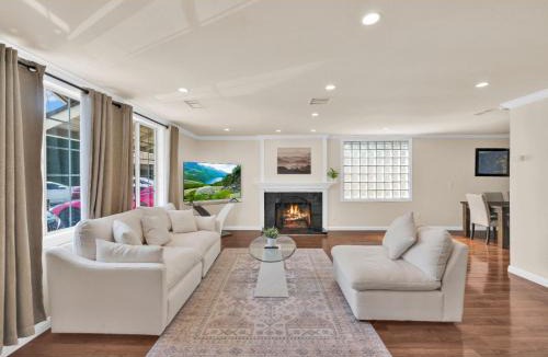 West Covina Villa | Easy Access to Everywhere