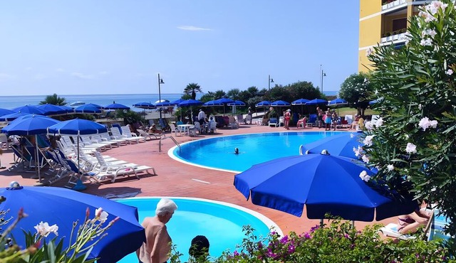 Apartment 'A Casa Di Vale' with Shared Pool and Shared Garden