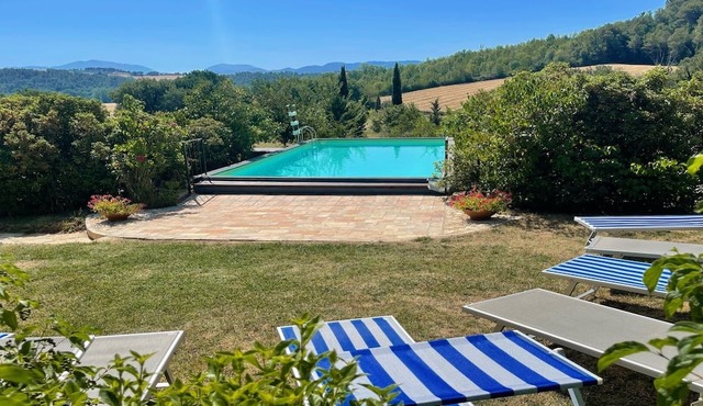 Fantastic panoramic views - exc villa, pool + grounds - pool house - 12 guests