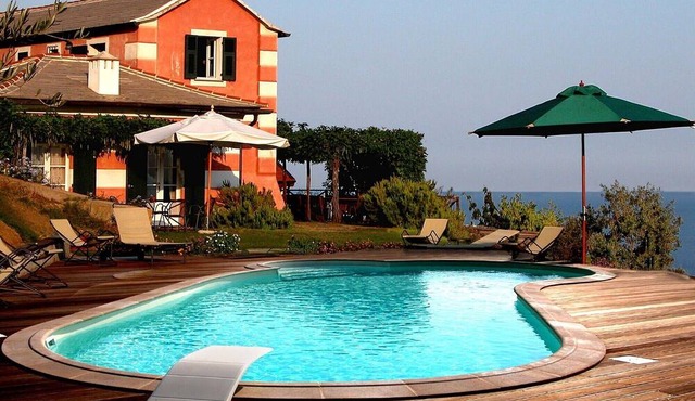 Studio Apartment "Capanno - Natta Di Monte Tabor" with Sea View, Shared Pool & Wi-Fi