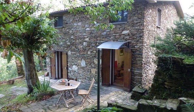 mit Blick auf das Wasser by Interhome